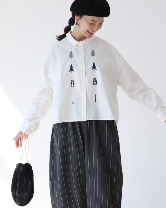 ツリー刺繍シャツ