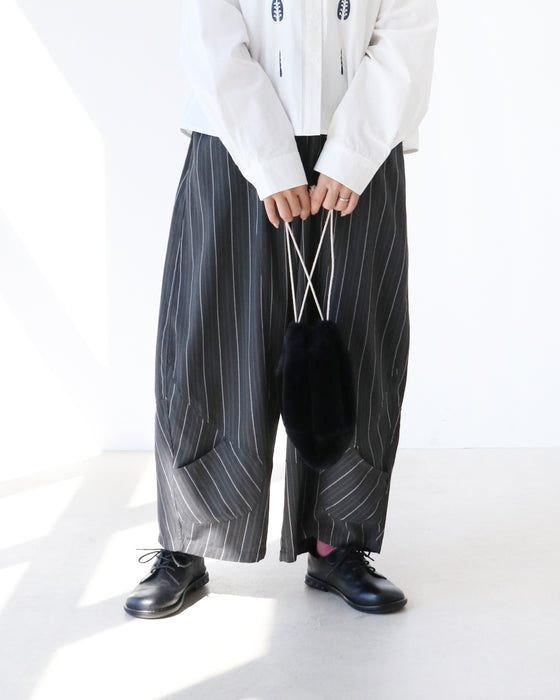 ストライプパンツ