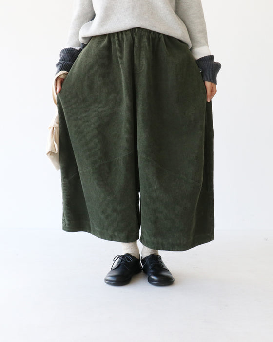 コーデュロイワイドパンツ
