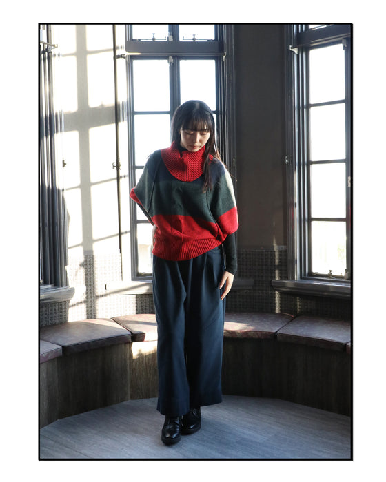 個性を添えてくれるニットトップス