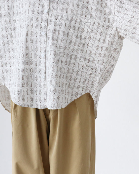 愛らしい花標本シャツ