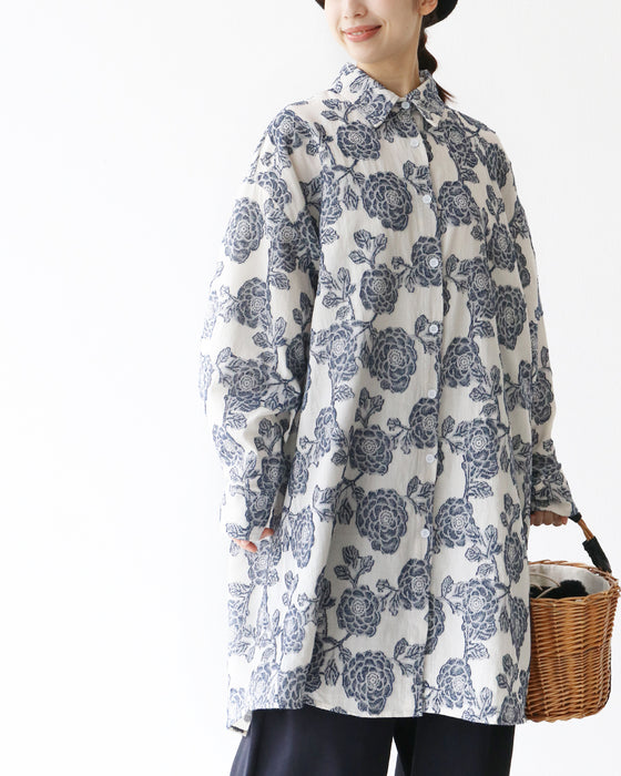 華やかな織り柄シャツ