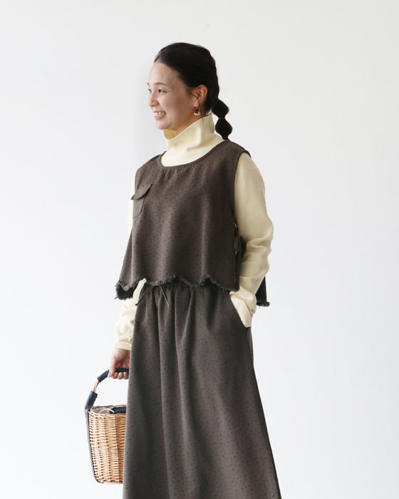 小花柄で日常にやさしい彩り ベスト