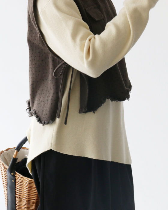 小花柄で日常にやさしい彩り ベスト