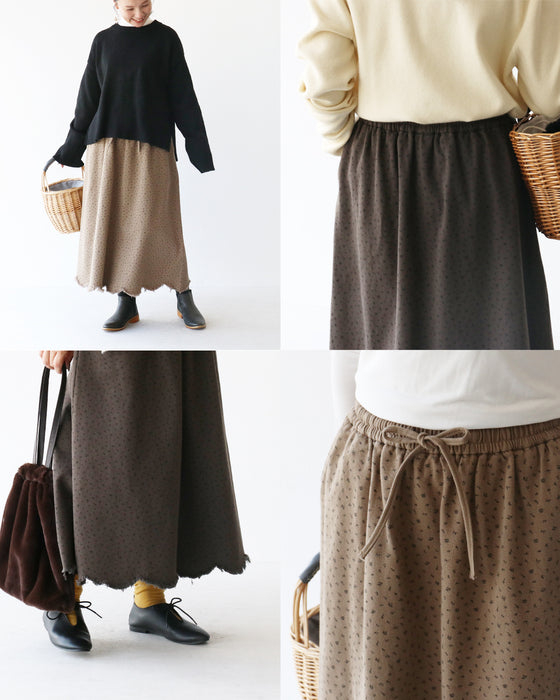 甘すぎない可憐な小花柄スカート