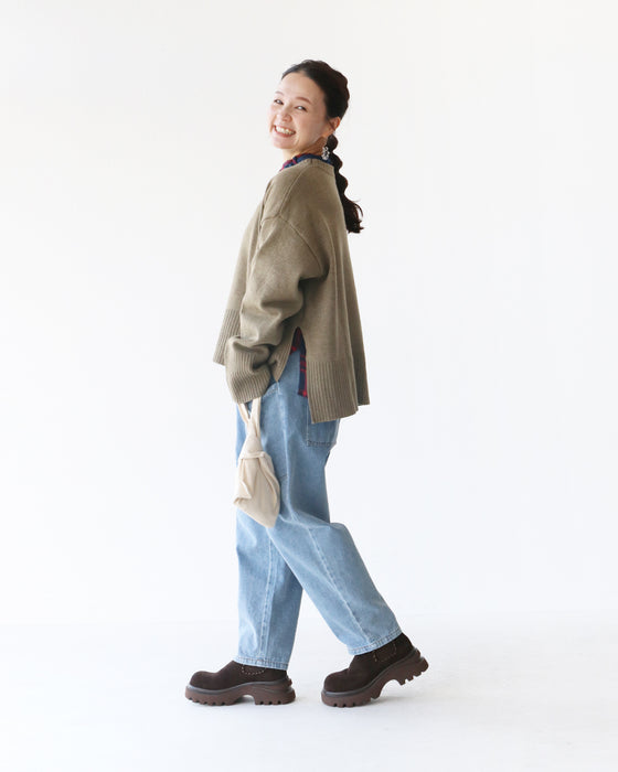 〈全3色〉体型カバースリットニット