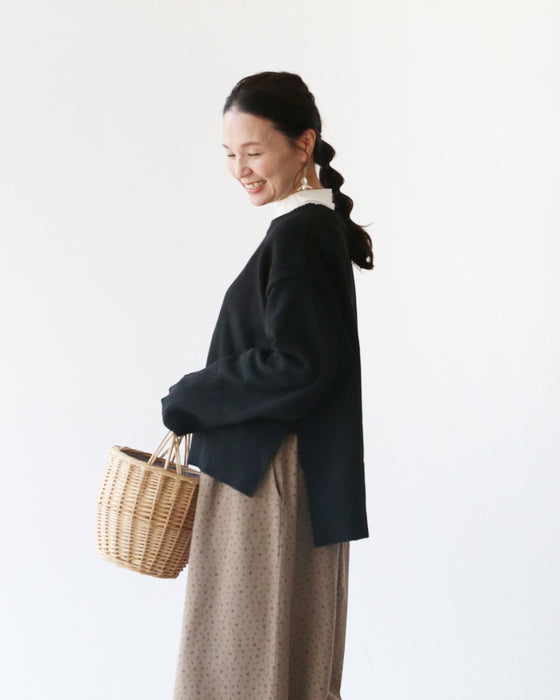 〈全3色〉体型カバースリットニット