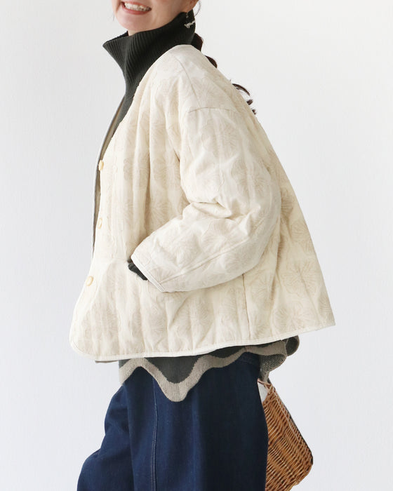 裾波配色ニット