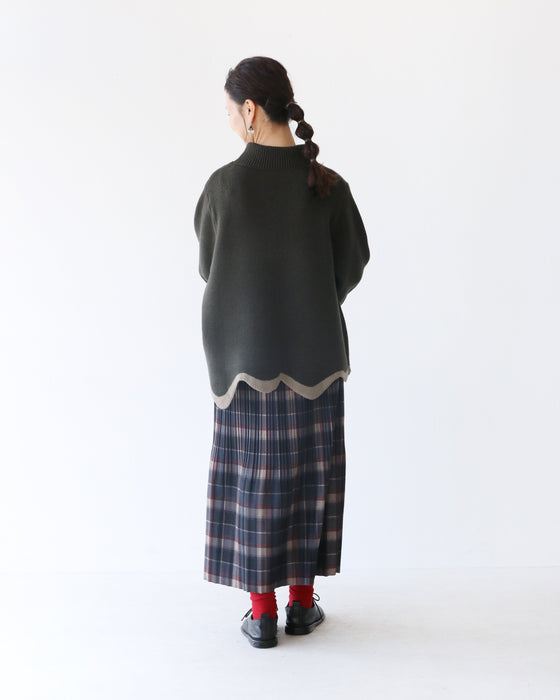 裾波配色ニット