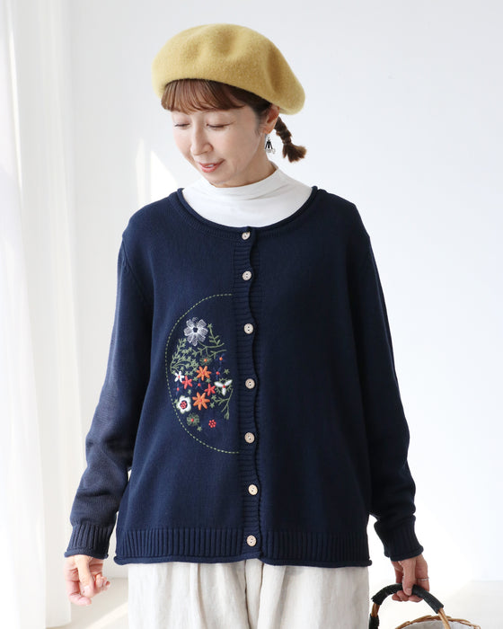 色鮮やかなお花刺繡カーディガン