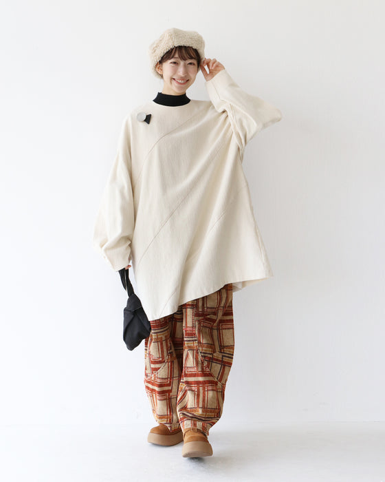 レトロな色香をゆるっと軽やかに