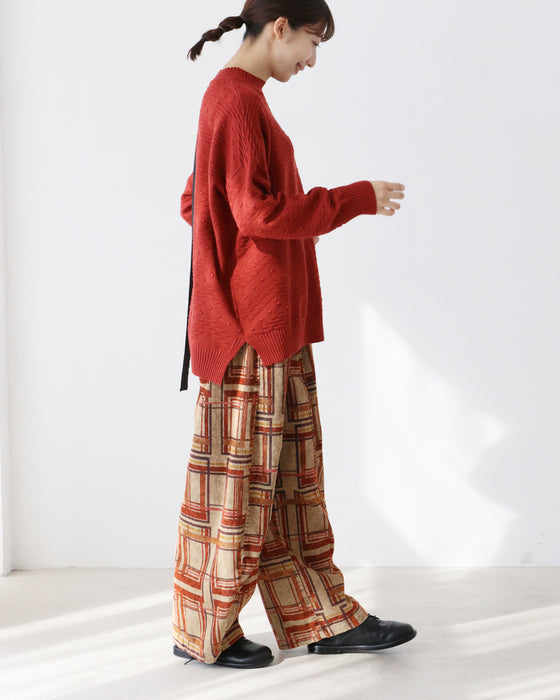 レトロな色香をゆるっと軽やかに