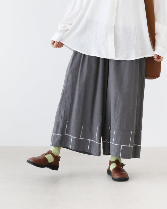 【S〜4L対応】楽して素敵なつぶ刺繍パンツ