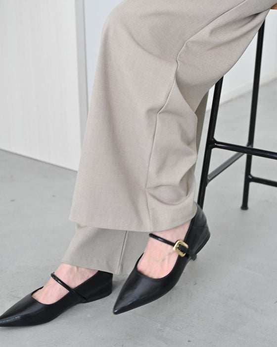 セレモニーシーンでも活躍！エナメルフラット