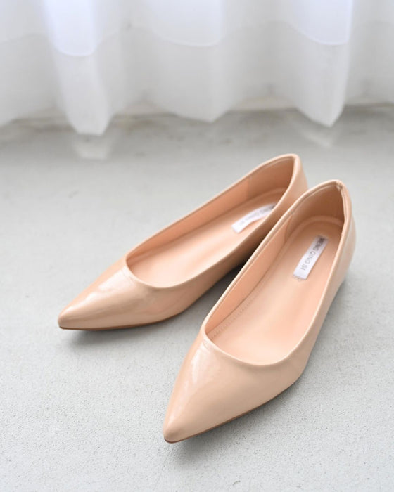 セレモニーシーンで活躍！きちんとフラットヌーディーエナメル