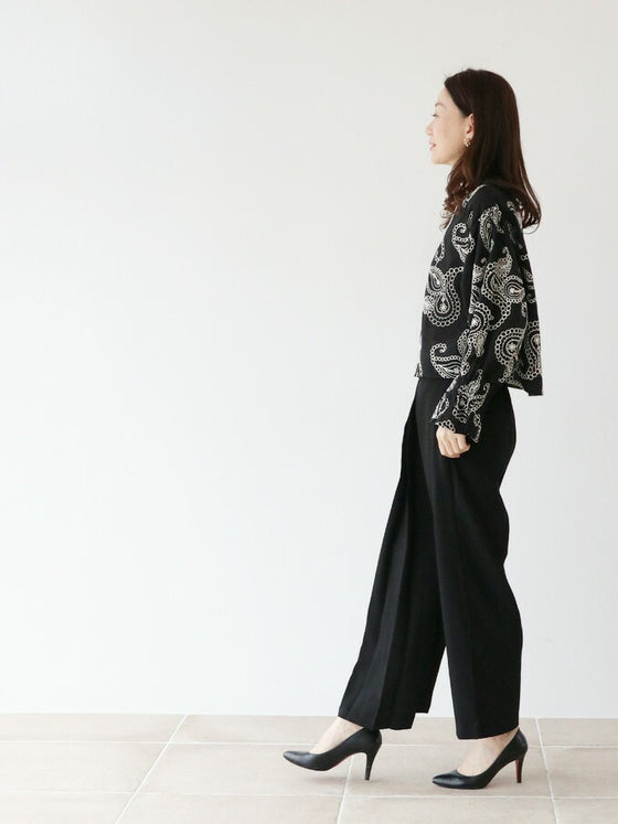 【セール商品返品交換不可】片側プリーツのシルエットパンツゆったり