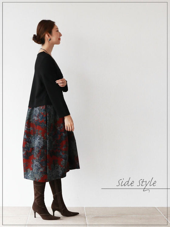 【アウトレット返品交換不可】モノクロームな百合の花ワンピースゆったり