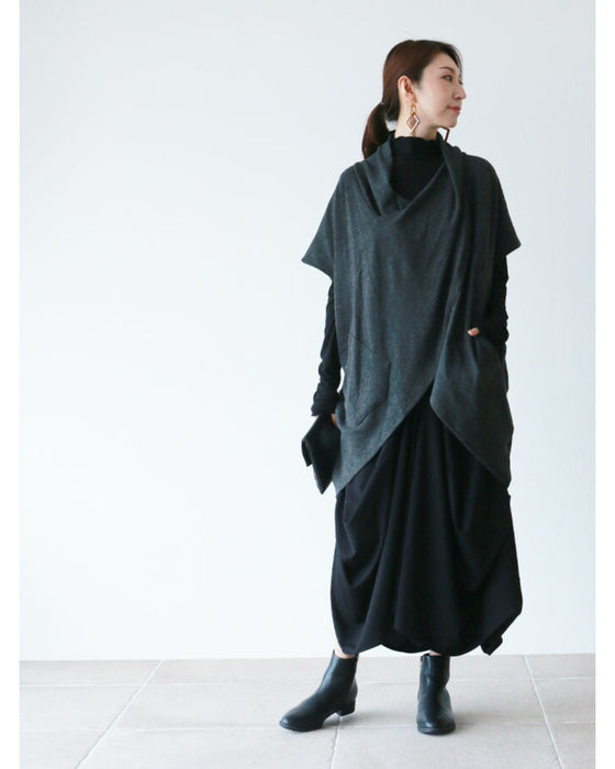 (Black) Soft and fluffy layered turtleneck