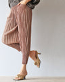 Enjoy easy and beautiful pants