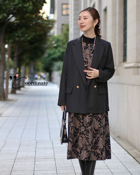 A casual, stylish tailored jacket for adults