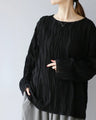 A soft, wavy top with an exquisite feel