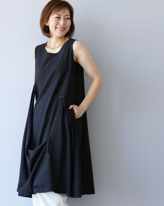 柔らかな黒変形綺麗チュニック