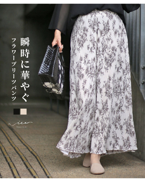 瞬時に華やぐ フラワープリーツパンツ