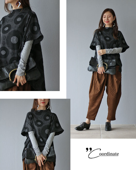Relaxed top with floating circle pattern