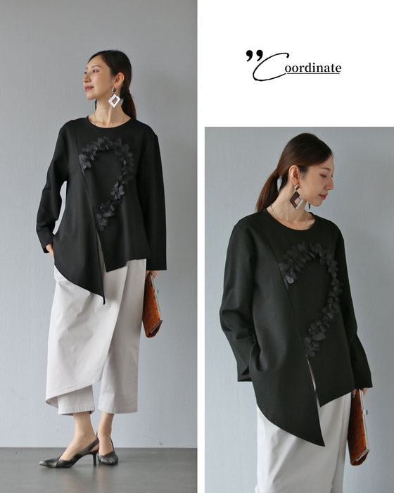 花びら舞う変形アシメトップス