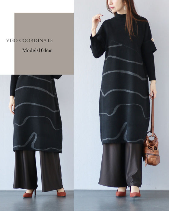 曲線の美しさで　品よく魅せるニットワンピース