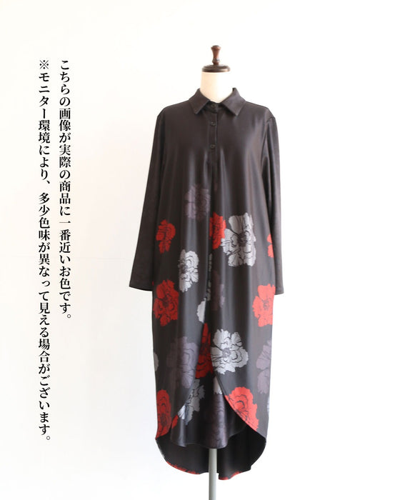 黒に咲く花柄　レイヤードが生む美しいワンピース