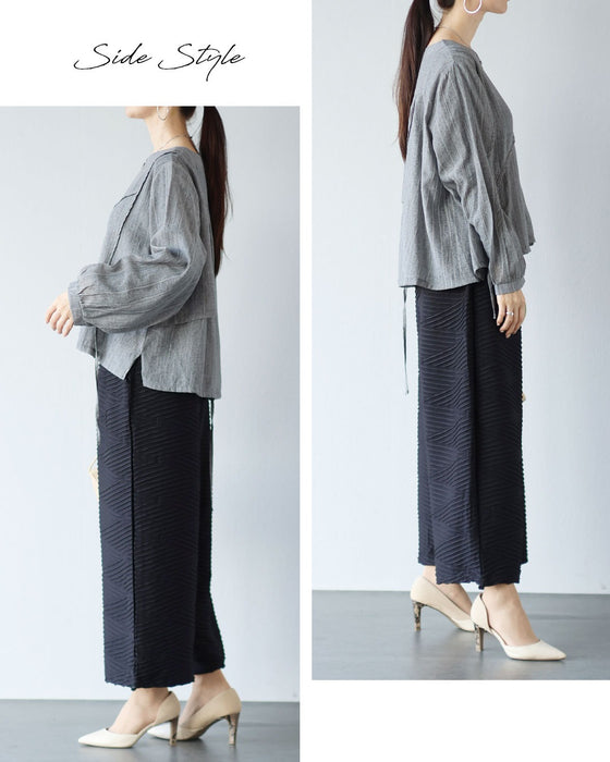 洗練されたニュアンスグレー　ストライプ切り替えトップス