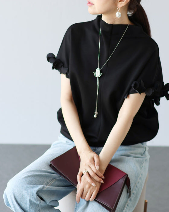 袖先に咲く 大人の華やぎトップス