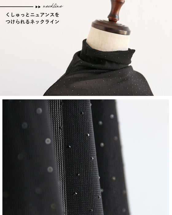 シアーに煌めく、大人の余裕　輝くビジュートップス