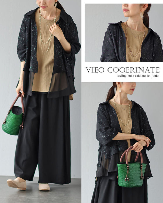 光をまとう、大人の一枚　黒の煌めきブラウス