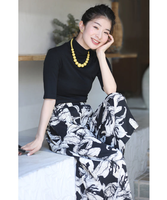 顔映え カラービーズネックレス