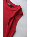Sleeveless cut-and-sew top with delicate glitter