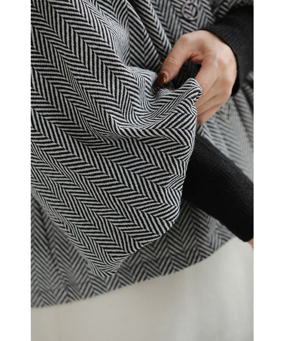 [wc-fbk00026od] Powan short outerwear with a peek at the sleeves