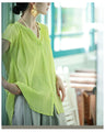 A gift from a hot country to help you get through the summer: a smooth Indian cotton shirt