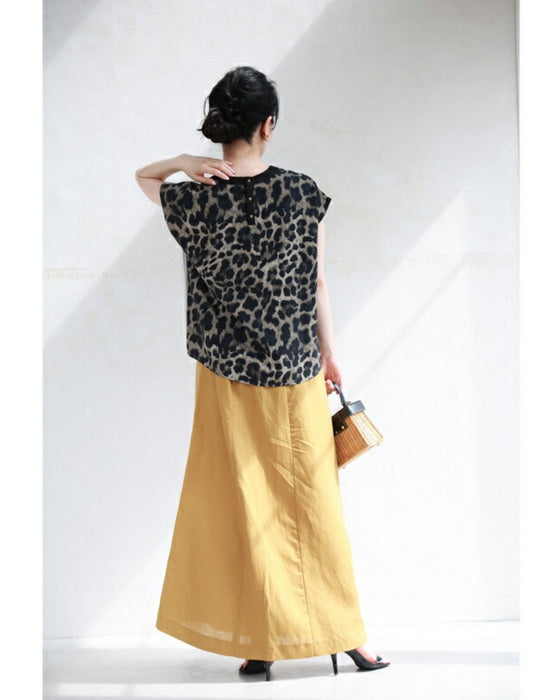 タックベールを重ねたヒョウ柄カットソートップス