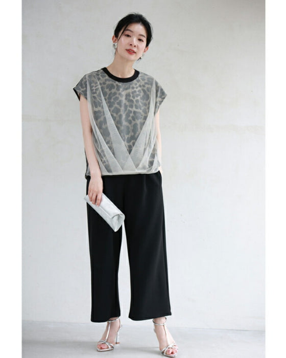 タックベールを重ねたヒョウ柄カットソートップス