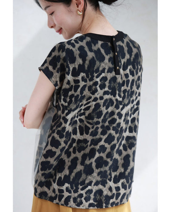 タックベールを重ねたヒョウ柄カットソートップス