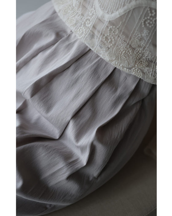 ウエストから流れるタックのさらり軽やかなワイドパンツ