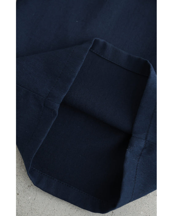 ウエストから流れるタックのさらり軽やかなワイドパンツ