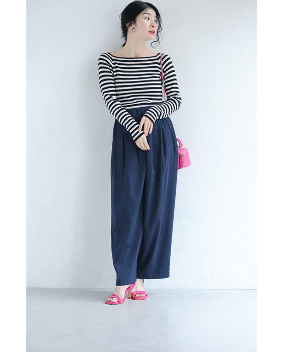 ウエストから流れるタックのさらり軽やかなワイドパンツ