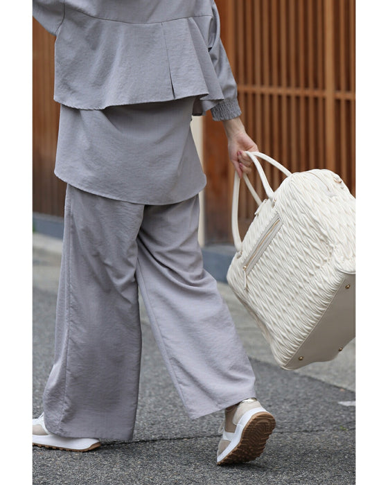 シワになりにくい。快適リネン見えパンツ