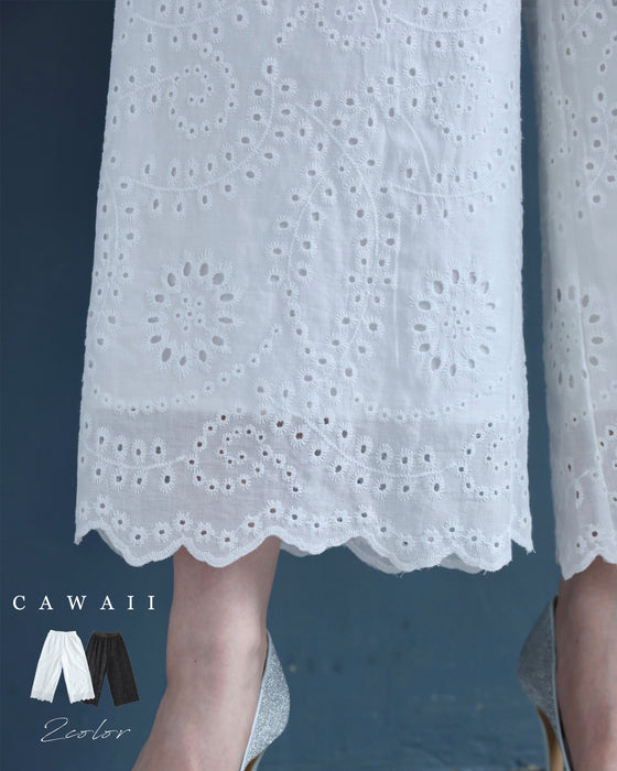 涼しいパンチングレースワイドパンツ