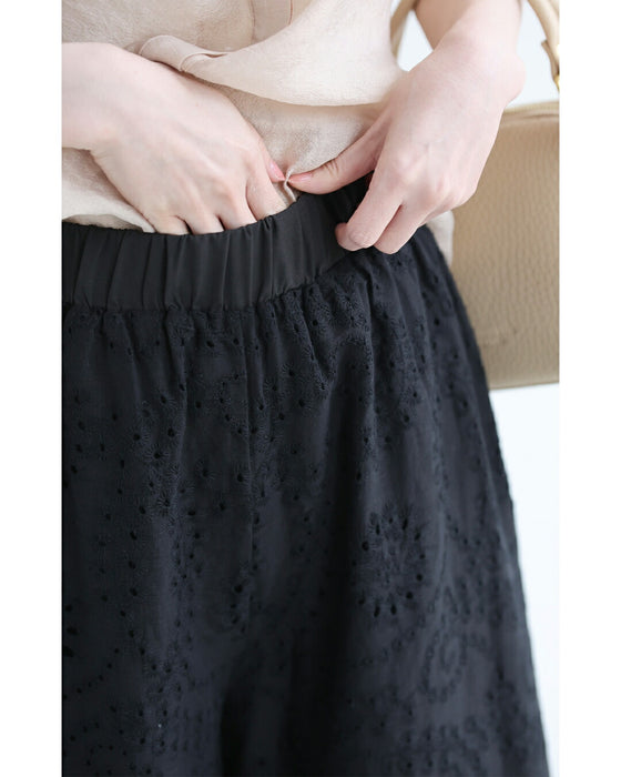 涼しいパンチングレースワイドパンツ