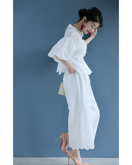 涼しいパンチングレースワイドパンツ