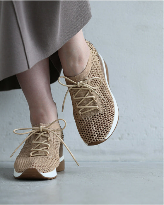 サンダル履けない 冷え性さんのためのメッシュスニーカー